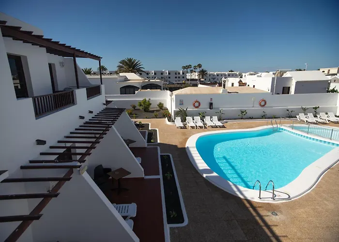 Aparthotel La Laguneta Tías