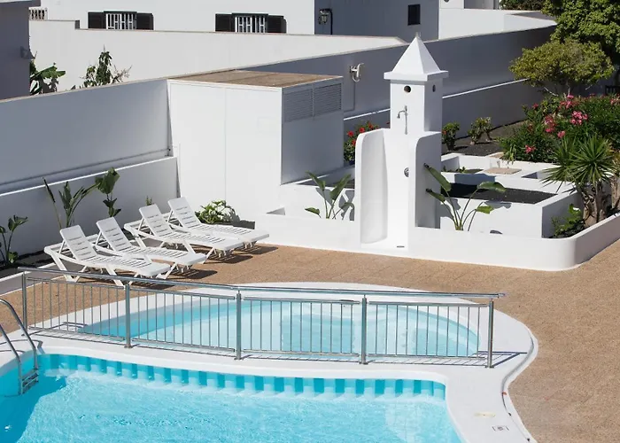 La Laguneta Aparthotel *